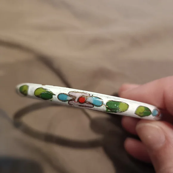 Assorted Earrings Set with Turquoise Color  One White Cloisonne Bangle - Picture 10 of 10